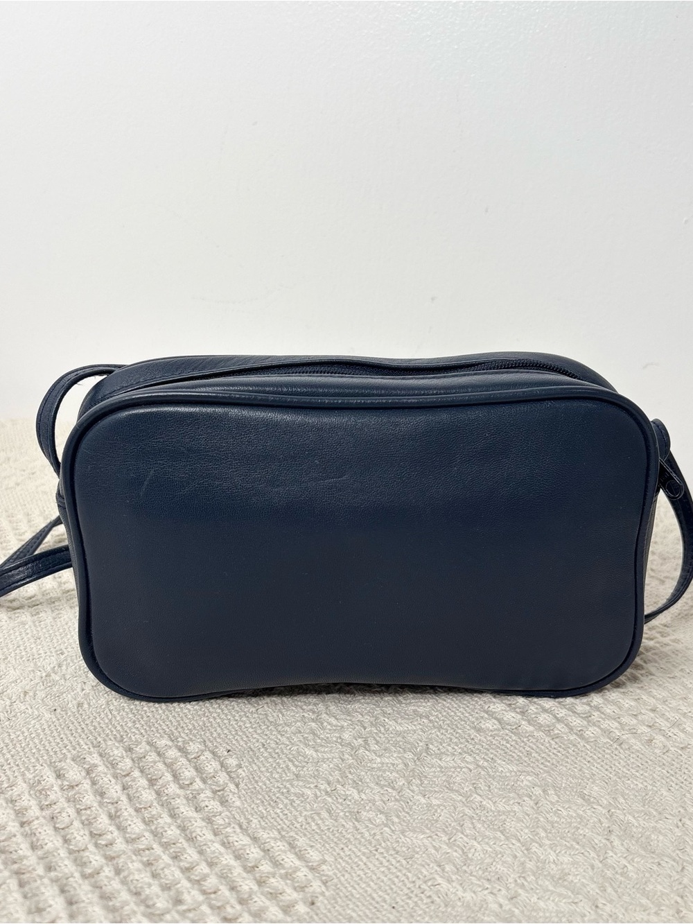 90s Vintage Amanda Smith Navy Blue Leather Crossbody Bag - Picture 5 of 7
